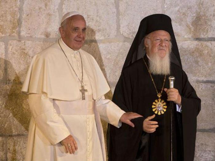 Στη Λέσβο για τους πρόσφυγες ο Οικουμενικός Πατριάρχης και ο Πάπας